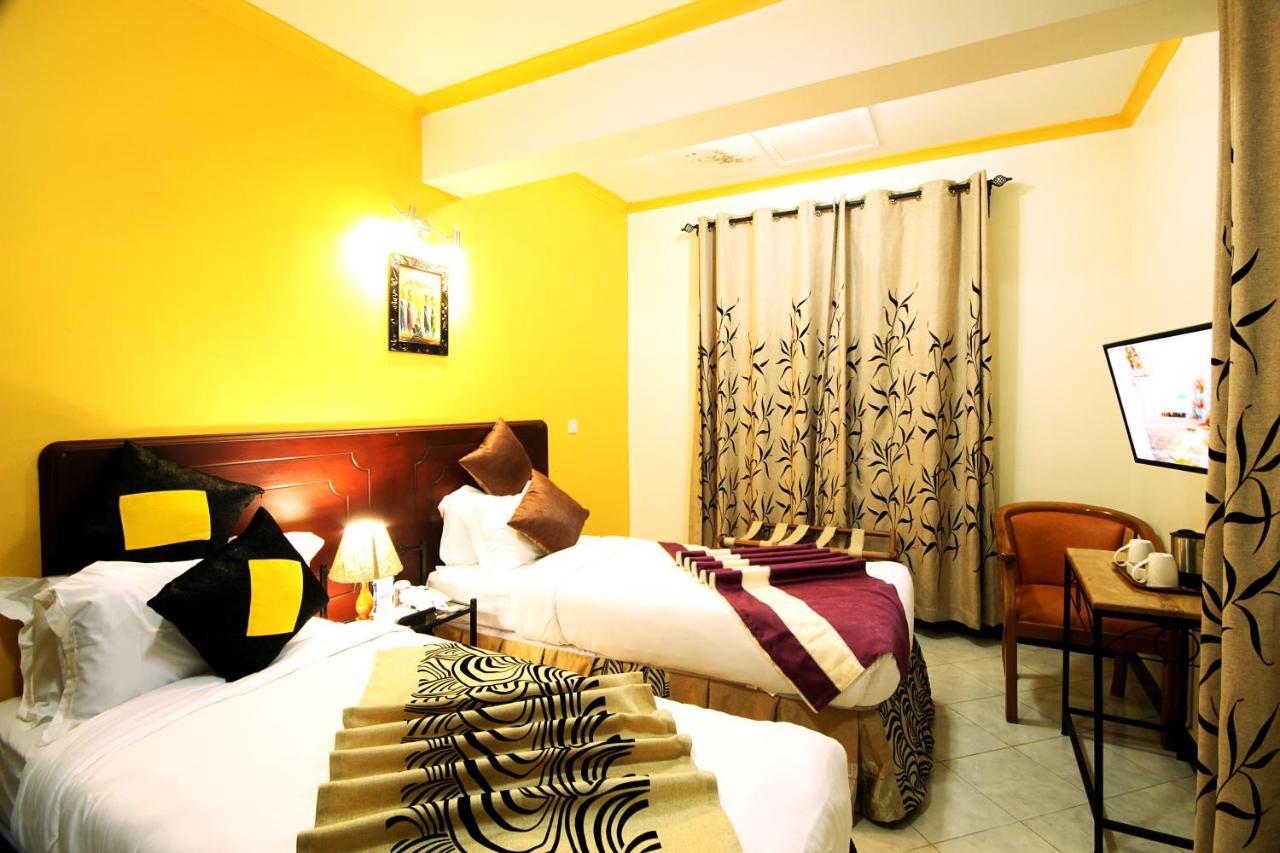 Crest Safari Lodge Bed And Breakfast Arusha Exterior foto