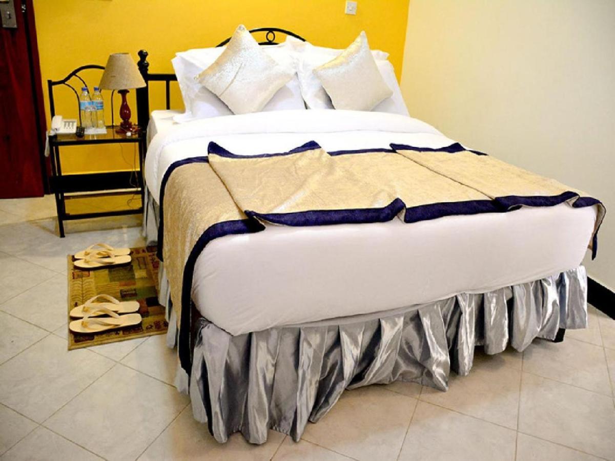Crest Safari Lodge Bed And Breakfast Arusha Exterior foto