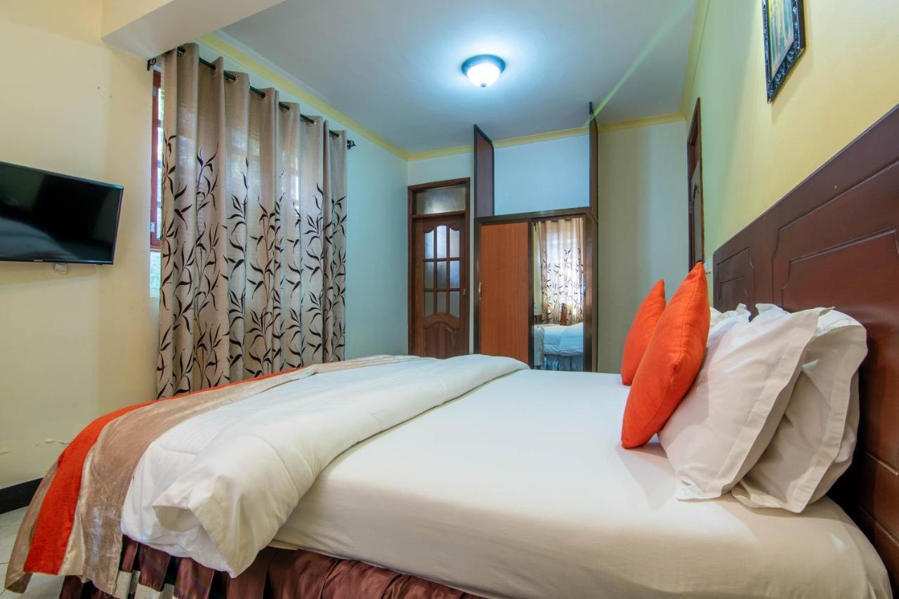 Crest Safari Lodge Bed And Breakfast Arusha Exterior foto
